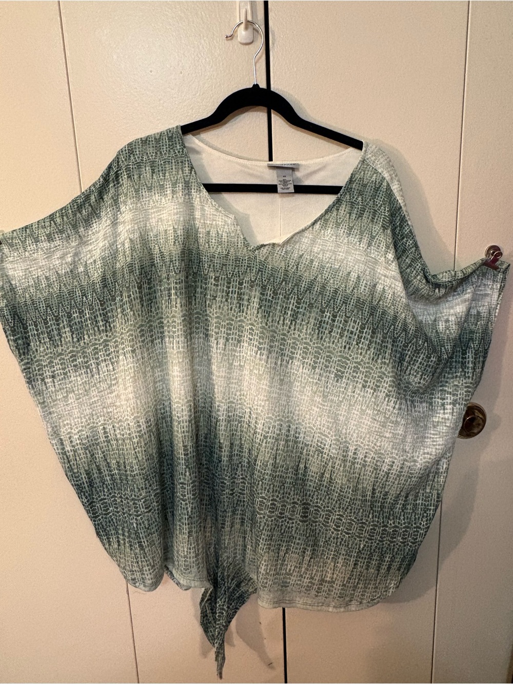 Catherines Green and White Patterned short sleeve shirt